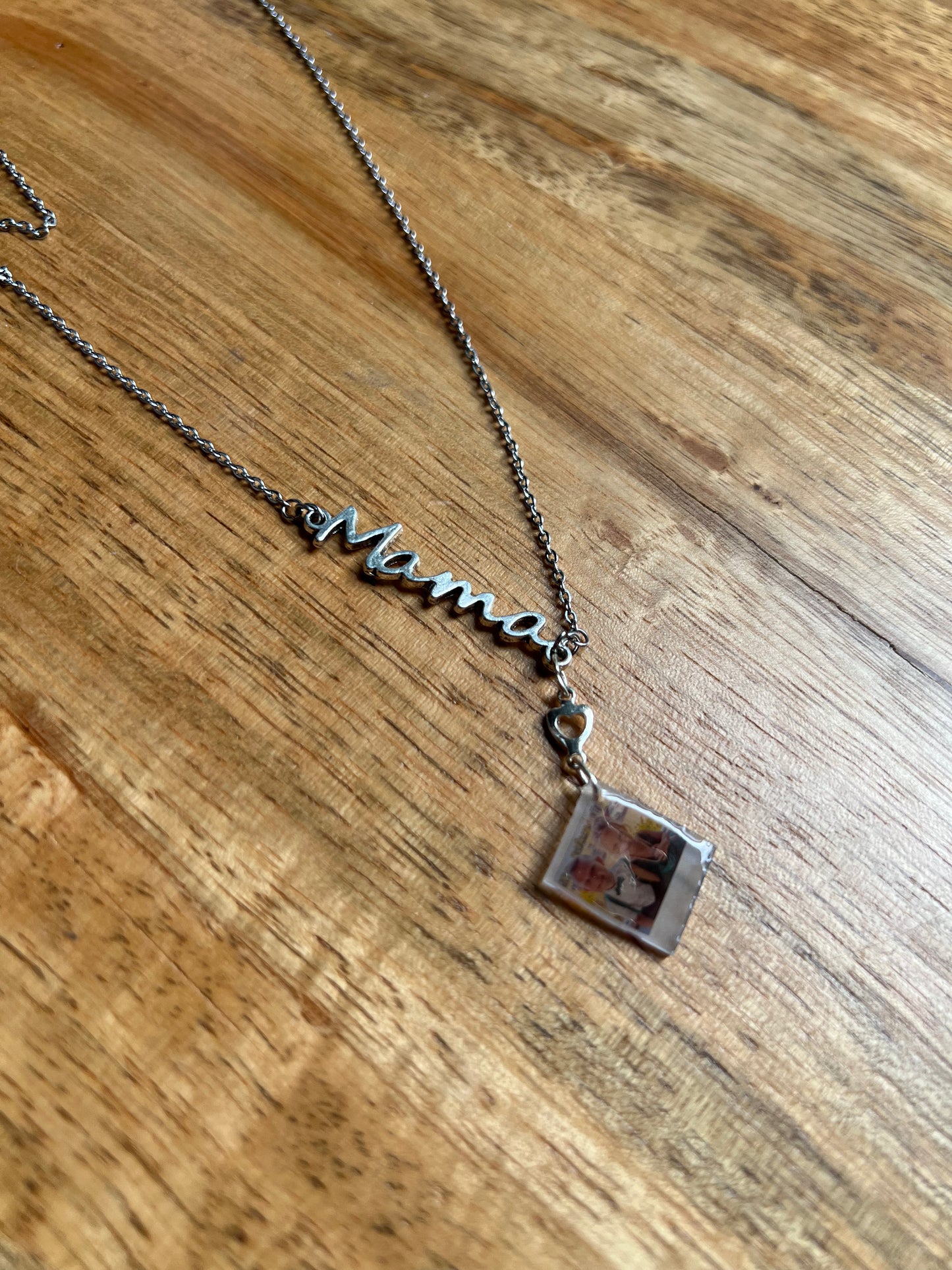 Custom Photo "Mama" Necklace - Single Photo {Micro Memories}
