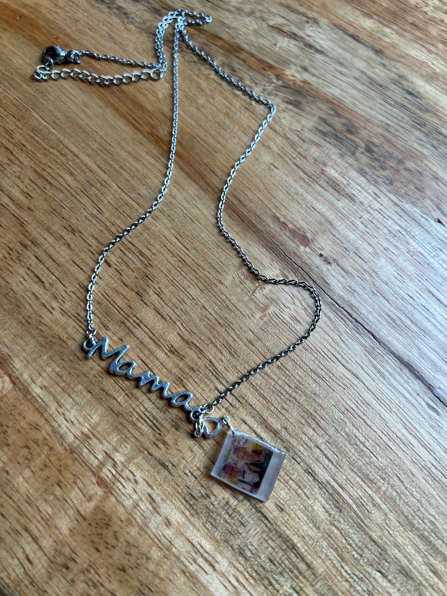 Custom Photo "Mama" Necklace - Single Photo {Micro Memories}