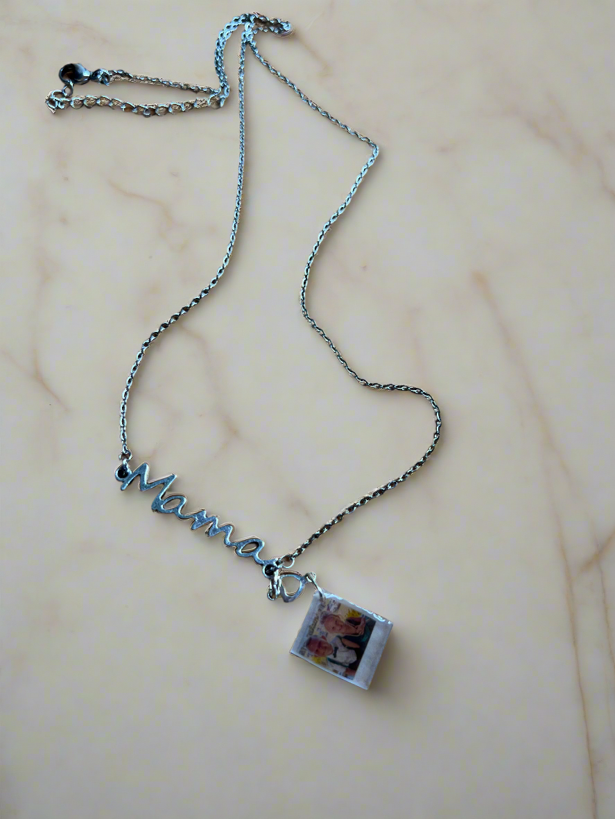 Custom Photo "Mama" Necklace - Single Photo {Micro Memories}